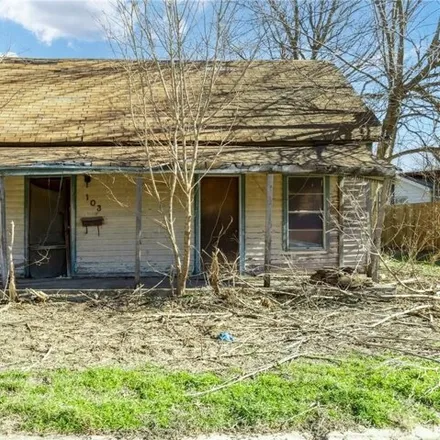 Buy this 3 bed house on 118 Williams Street in West, McLennan County