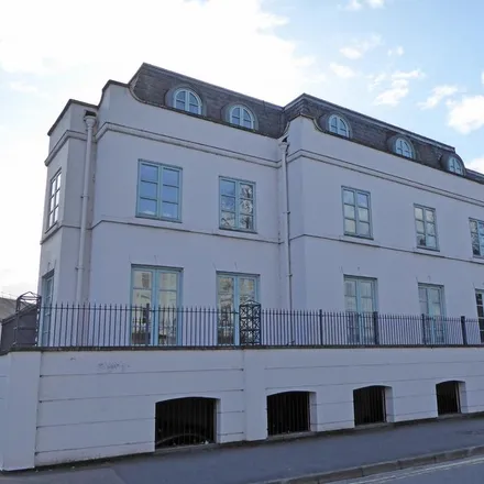 Rent this 2 bed apartment on Willes Road in Royal Leamington Spa, CV32 4PL