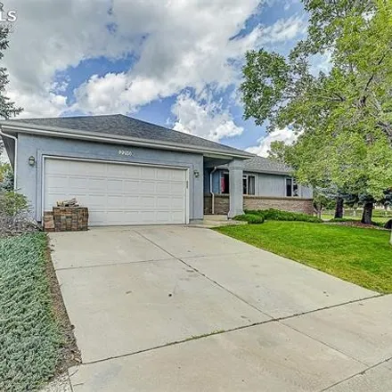 Image 2 - 2210 Harvester Court, Colorado Springs, CO 80919, USA - House for sale