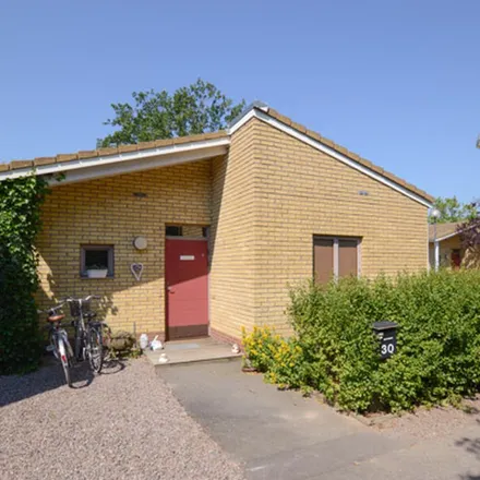 Image 1 - Perstorp, Raabs väg, 394 70 Smedby, Sweden - Apartment for rent