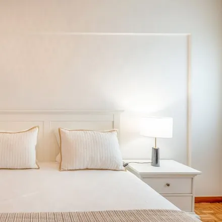 Rent this 2 bed apartment on 1600-468 Distrito da Guarda
