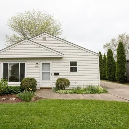 Buy this 3 bed house on 5036 Marigold Road in Driftwood, Mentor