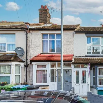 Buy this 2 bed townhouse on Wiggenhall Road in Watford, WD18 0AL