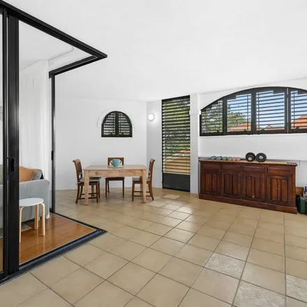 Image 5 - Verandahs, 102 Sydney Street, New Farm QLD 4005, Australia - Apartment for rent