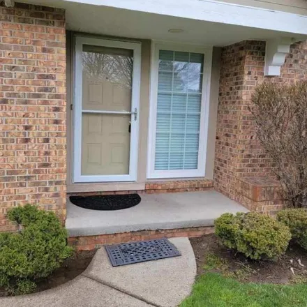 Image 2 - 6699 Bellows Court, West Bloomfield Charter Township, MI 48322, USA - Apartment for rent