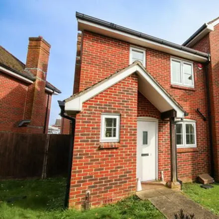 Buy this 2 bed duplex on St Marks Churchyard in Ramley Road, Pennington