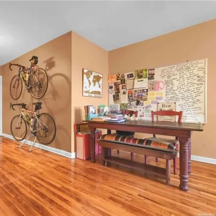 Image 7 - 25-15 Union Street, New York, NY 11354, USA - Apartment for sale