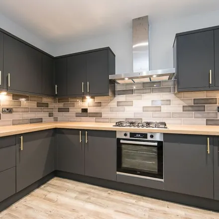 Rent this 6 bed apartment on Back Hartley Grove in Leeds, LS6 2LL