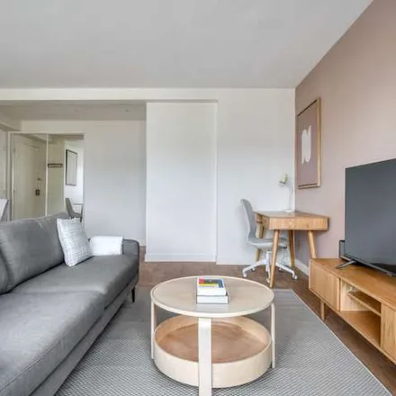 Image 2 - 101 Boulevard de Magenta, 75010 Paris, France - Apartment for rent