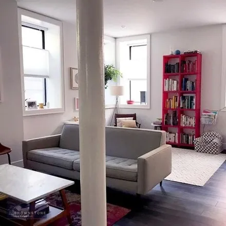 Rent this 3 bed apartment on 383 Clinton St Unit L1 in Brooklyn, New York