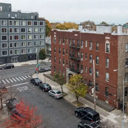 Buy this 24 bed house on 3520 Newkirk Avenue in New York, NY 11203