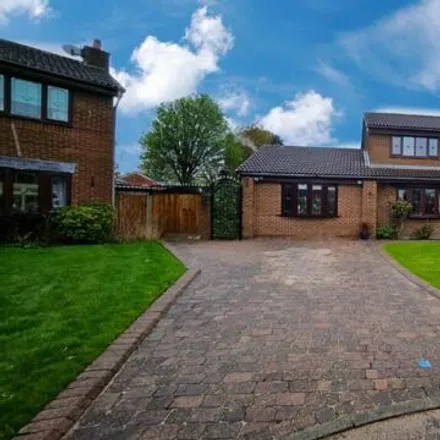 Buy this 4 bed house on Spruce Close in Martinscroft, Warrington