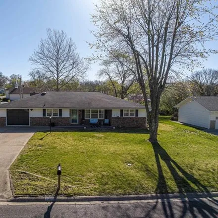 Buy this 3 bed house on 2437 South Quincy Avenue in Sedalia, MO 65301