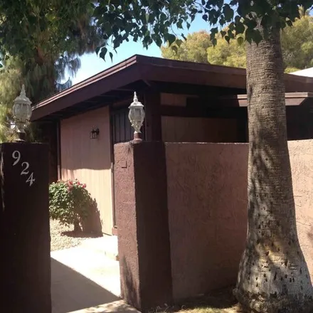 Rent this 2 bed house on 942 South Casitas Drive in Tempe, AZ 85281