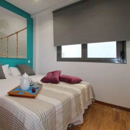 Image 4 - Calle de San Hermenegildo, 28015 Madrid, Spain - Apartment for rent