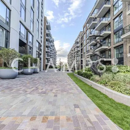 Image 2 - Bridgewater Square, Barbican, London, EC2Y 8AH, United Kingdom - Apartment for rent