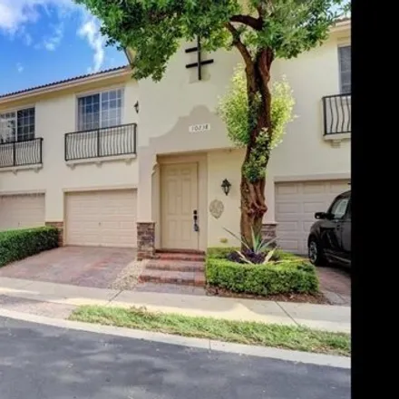 Buy this 3 bed townhouse on 1000 West Longport Circle in Delray Beach, FL 33444