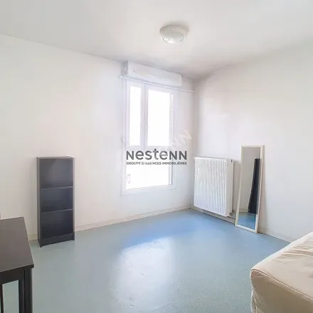 Rent this 1 bed apartment on 190 Rue de Stalingrad in 38100 Grenoble, France