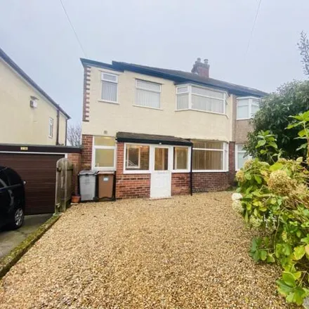 Rent this 3 bed duplex on Forest Road in Heswall, CH60 5SN