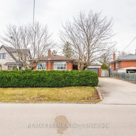 Image 3 - 302 Southview Road, Oakville, ON L6K 2S3, Canada - Apartment for rent