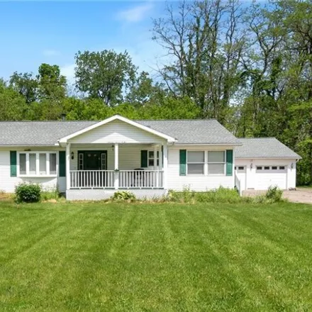 Buy this 3 bed house on 1672 Walker Road in Palmyra, Wayne County