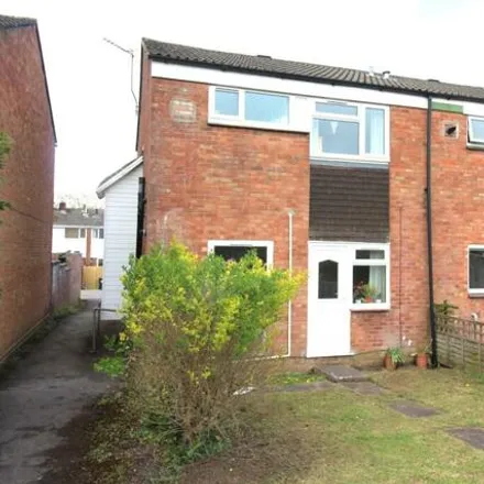 Buy this 3 bed townhouse on 48 Dovedale in Thornbury, BS35 2DY