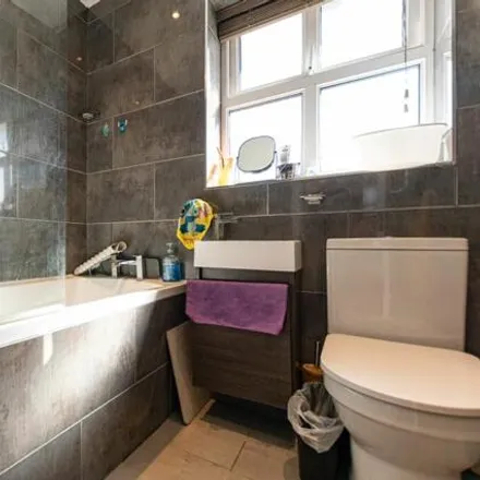 Image 9 - 6 Spinnerette Close, Leigh, WN7 2HP, United Kingdom - Duplex for sale