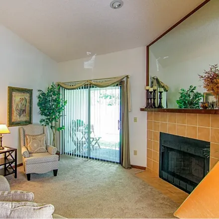 Rent this 2 bed condo on 1320 Jefferson ave