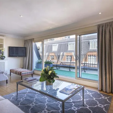Rent this 3 bed apartment on The Capital Townhouse in 28 Basil Street, London