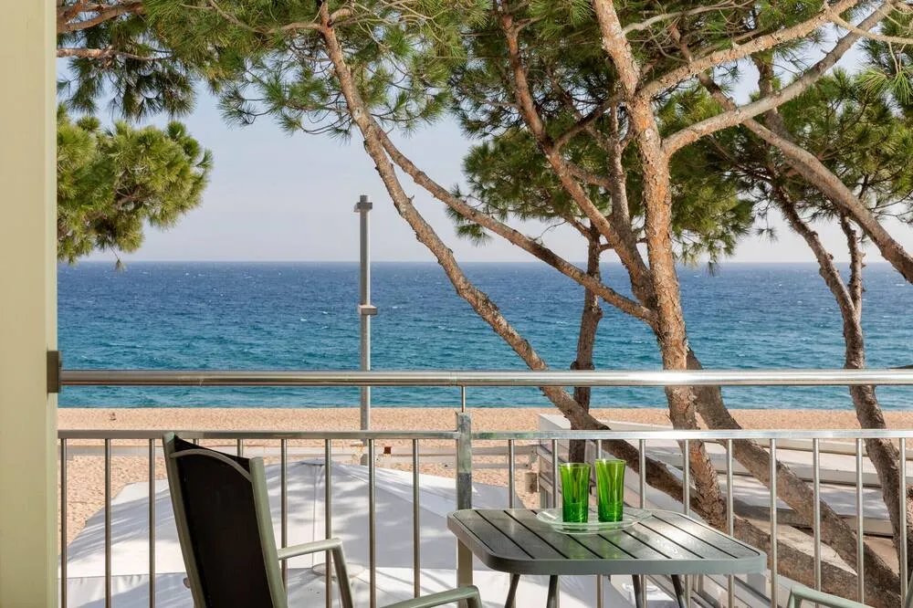 Avinguda Platja d'Aro, 17248 Castell d'Aro, Platja d'Aro i s'Agaró ...