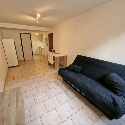 Image 7 - 135 Rue de la Libération, 34400 Lunel, France - Apartment for rent