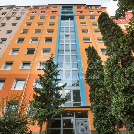 Image 4 - Tupolevova, 199 06 Prague, Czechia - Apartment for rent