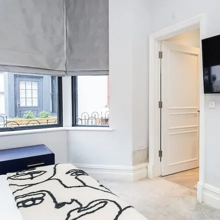 Rent this 2 bed apartment on Pontcanna in CF11 9LP, United Kingdom