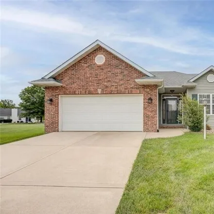 Buy this 3 bed house on 114 Angel Oak Court in Edwardsville, IL 62025