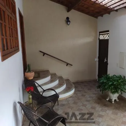 Buy this 2 bed house on Rua Pedro Holtz in Doutor Laurindo, Tatuí - SP
