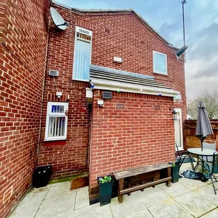 Buy this 3 bed house on SHELLEY DRIVE in Shelley Drive, Gateshead