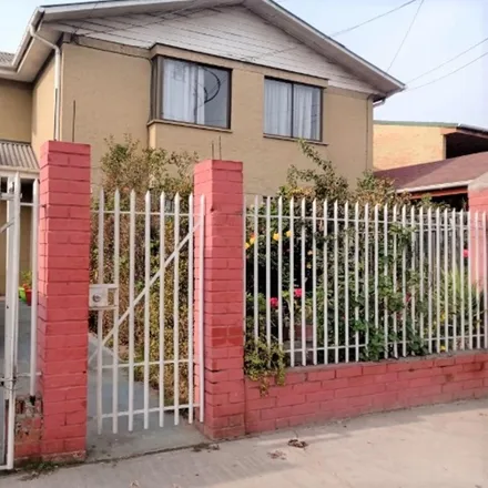 Buy this 3 bed house on Avenida 4 Poniente in 925 3341 Provincia de Santiago, Chile