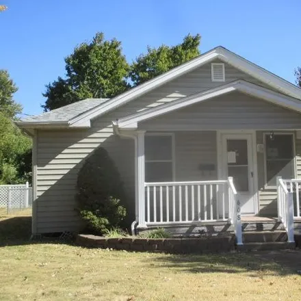 Buy this 2 bed house on 608 Valentine Street in Festus, MO 63028