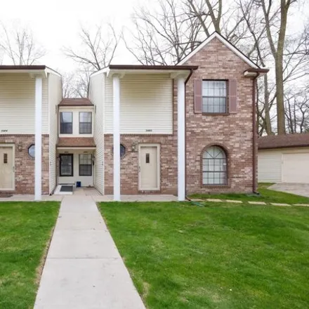 Buy this 2 bed condo on 35699 Castlewood Court in Westland, MI 48185