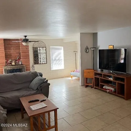 Image 4 - 3260 South Manitoba Avenue, Tucson, AZ 85730, USA - House for sale