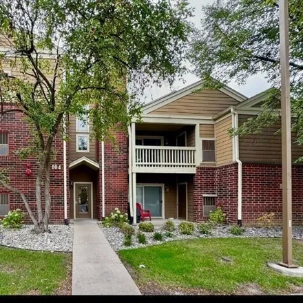 Buy this 1 bed condo on 104 Glengarry Dr Unit 6-106 in Bloomingdale, Illinois
