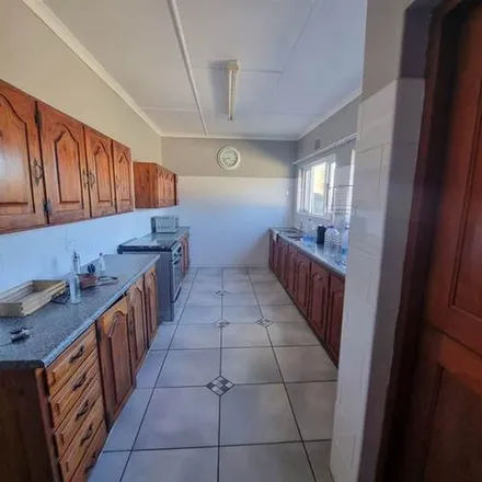 Image 3 - Kingston Crescent, Amalinda North, East London, 5252, South Africa - Apartment for rent