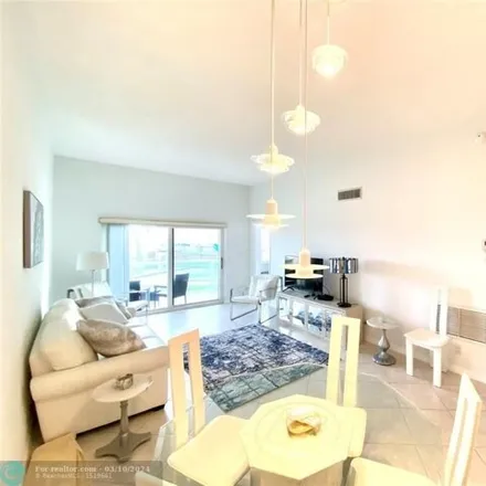 Image 4 - 5906 North Ocean Boulevard, Lauderdale-by-the-Sea, Broward County, FL 33308, USA - Condo for rent