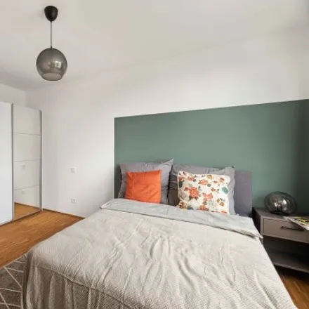 Rent this 4 bed room on Green Levels in Tübinger Straße, 80686 Munich