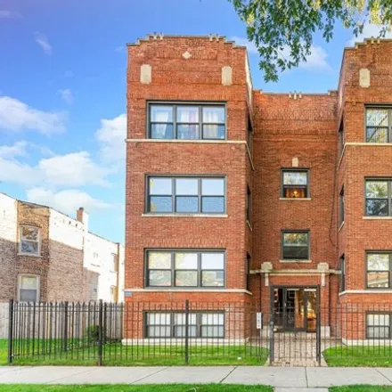 Buy this 2 bed condo on 6823-6825 South Harper Avenue in Chicago, IL 60637