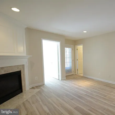 Image 5 - 6353 Dunn Court, Springfield Forest, Springfield, VA 22150, USA - Townhouse for sale