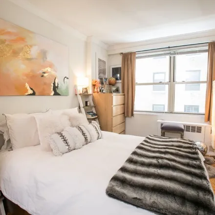 Rent this 2 bed apartment on 210 West 89th Street in New York, NY 10024