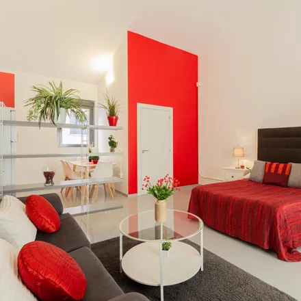Rent this studio apartment on Madrid in Travesía Vázquez de Mella, 2