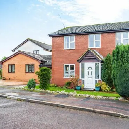 Buy this 4 bed house on 2 Nightingale Close in Thornbury, BS35 1TG