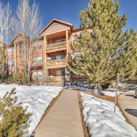 Buy this 2 bed condo on 1866 West Fox Bay Drive in Wasatch County, UT 84032